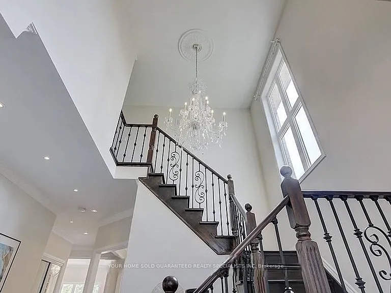 15 Ashgrove Rd — Photo 13