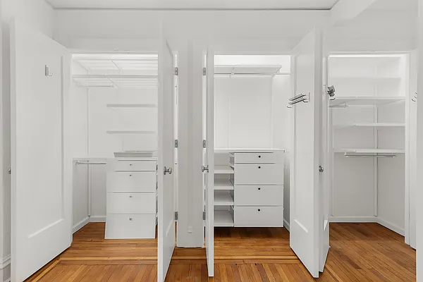 Sold by Douglas Elliman | media 25