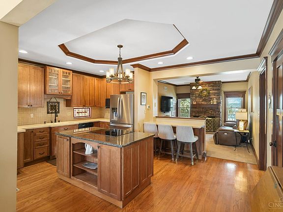 3rd image of 6039 Princeton Rd