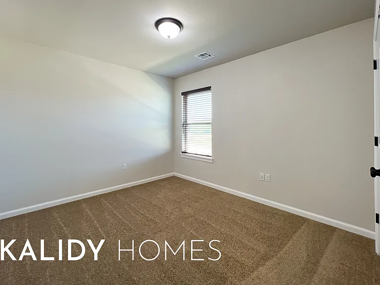 4812 Crystal Hill Dr — Photo 21