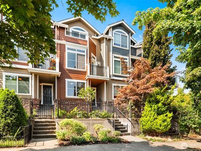 209 18th Avenue E #B, Seattle, WA, 98112