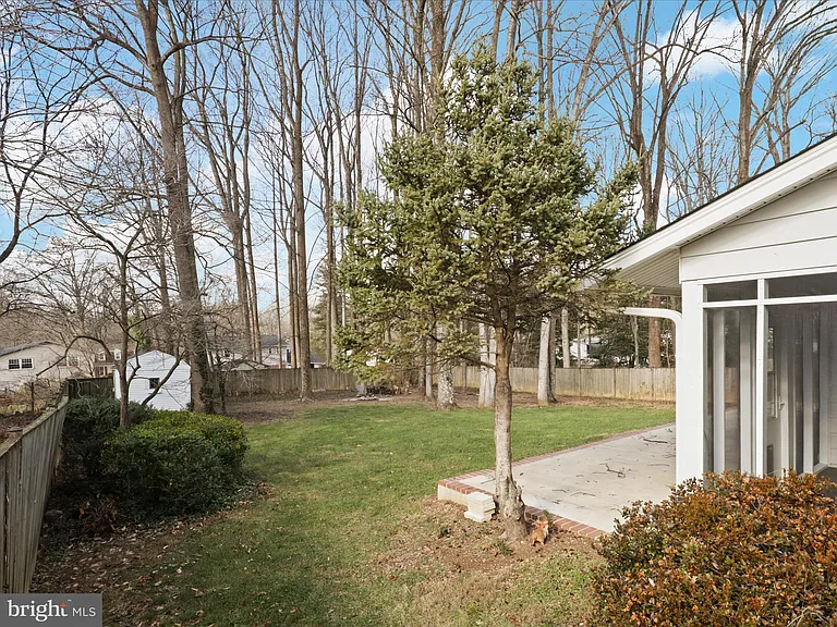 5200 Holden St — Photo 39