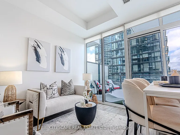 77 Shuter St #907 — Photo 17