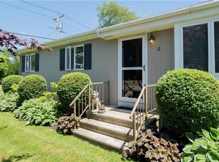 4 Flint Corn Rd, Portsmouth, RI 02871