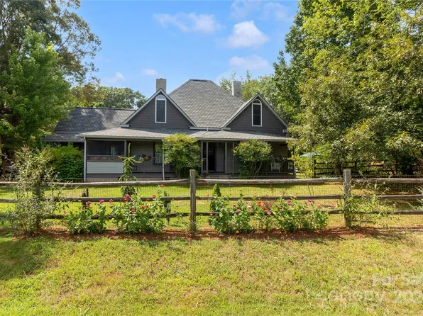 710 W Melvin Hill Rd, Columbus, NC 28722