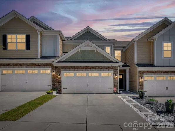 968 Pennington Dr, Lancaster, SC 29720