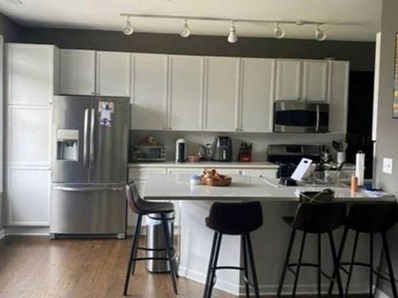 2nd image of 1535 N Wicker Park Ave #2W