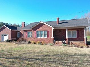 6528 Greenwood Hwy, Saluda, SC 29138