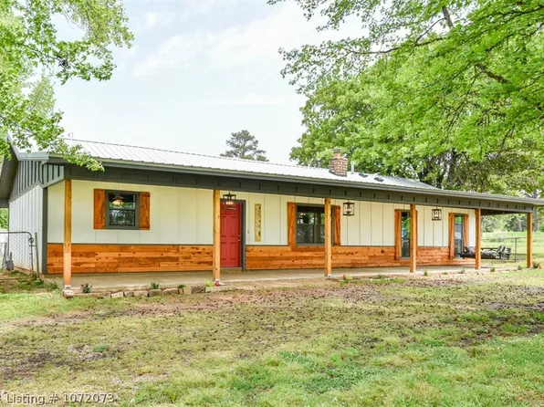 476467 E 1060th Rd, Muldrow, OK 74948