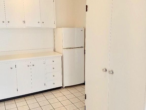 4th image of 1563 Hyde St APT 34