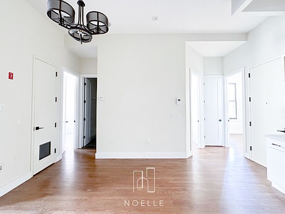 5th image of 565 Evergreen Ave #3B-A