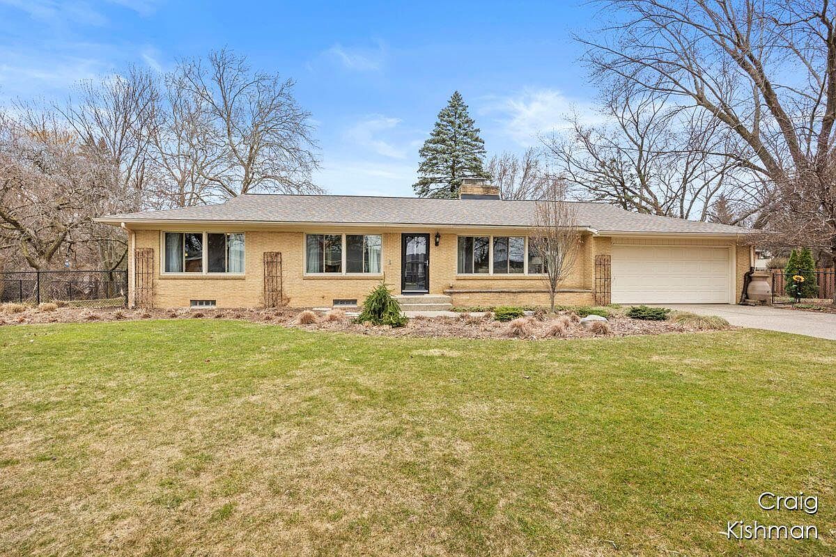 2335 Delange Dr SE Grand Rapids MI 49506 Zillow