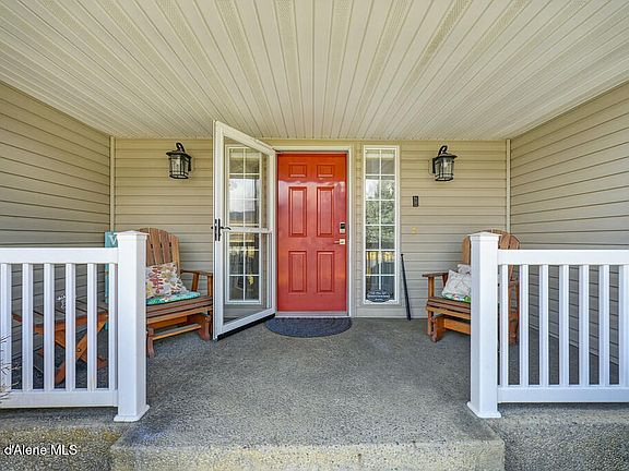 3rd image of 4239 N Alderbrook Dr
