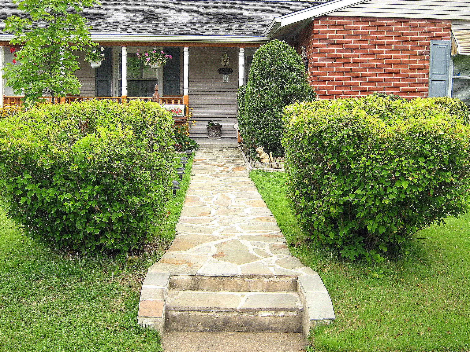 1032 Ensor Dr photo 1