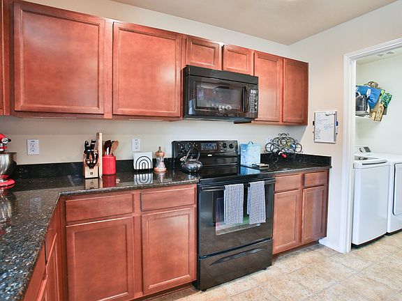 3rd image of 500 Lead Creek Dr