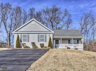 259 Paragon Dr, Bunker Hill, WV 25413