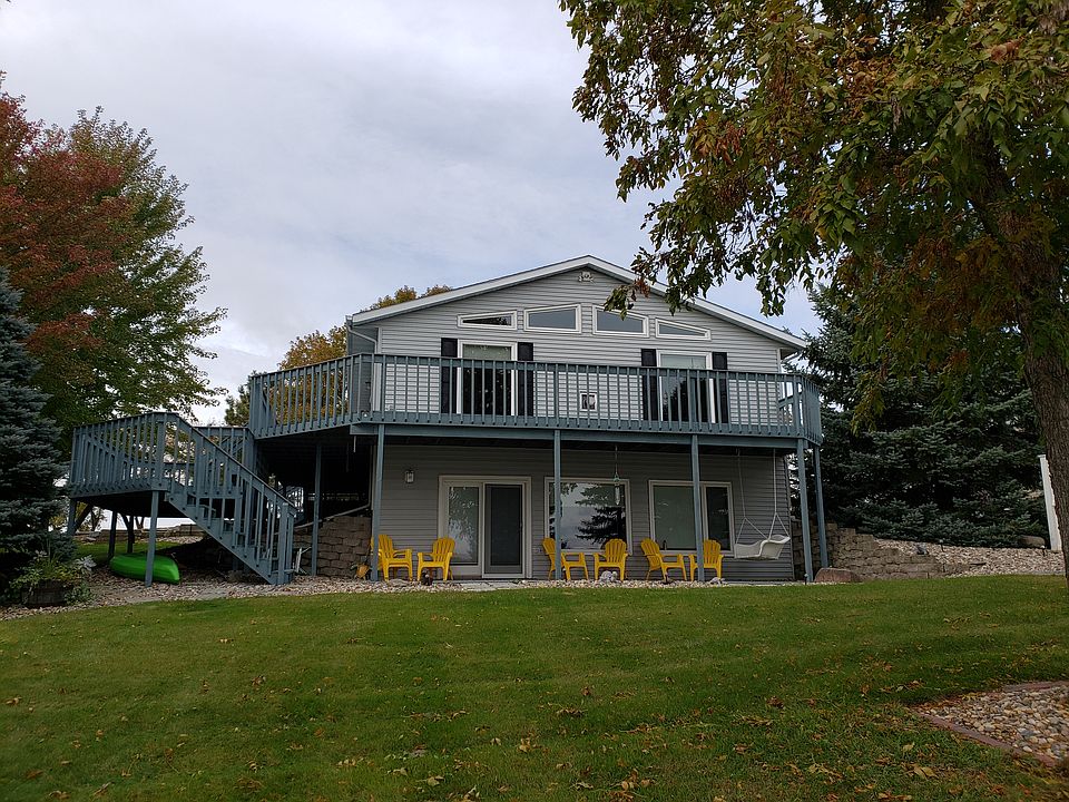 1st image of 219 W Lake Dr