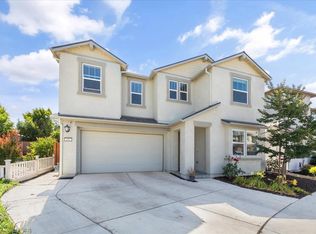 880 Amore St, Hollister, CA 95023
