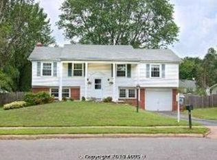 13128 Melville Ln, Fairfax, VA 22033