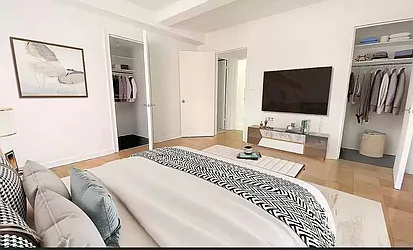 Rented by Manhattan Realty Group