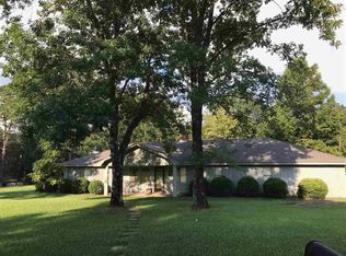 150 Churchill Pl, Jackson, MS 39272