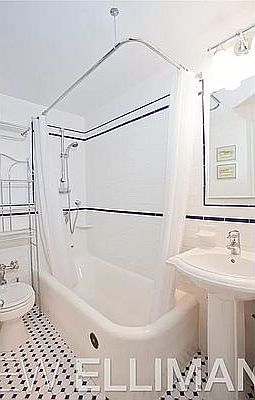 5th image of 339 E 58th St APT 4K