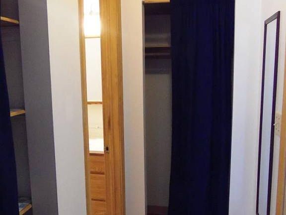 3rd image of 1424 B St #1424