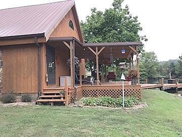 4th image of 1019 County Road 1950 E