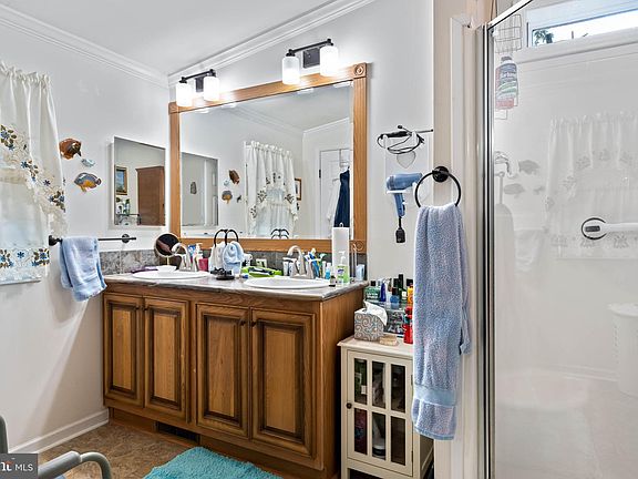 4th image of 21696 F St #55324