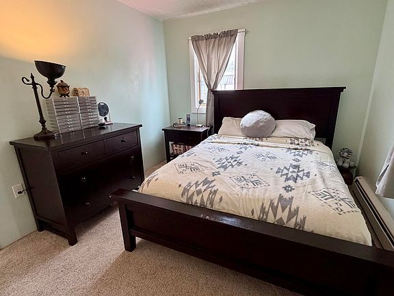 3rd image of 208 E Jamet St