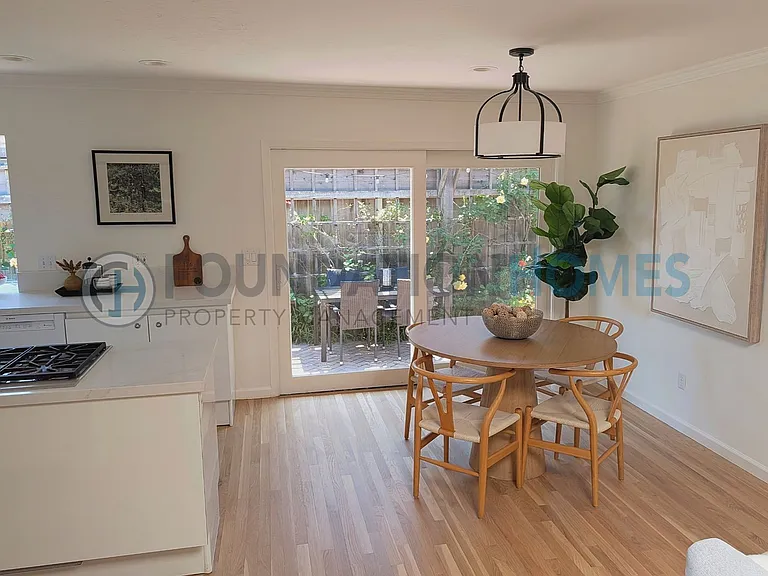 136 Peacock Dr — Photo 7