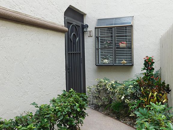 4th image of 5154 Floria Dr APT D