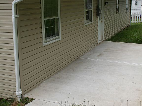 2nd image of 10 Bonasso Dr