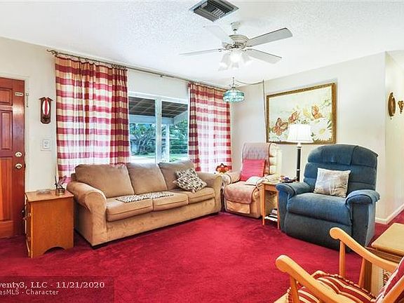 5th image of 1551 SW 25th Ave