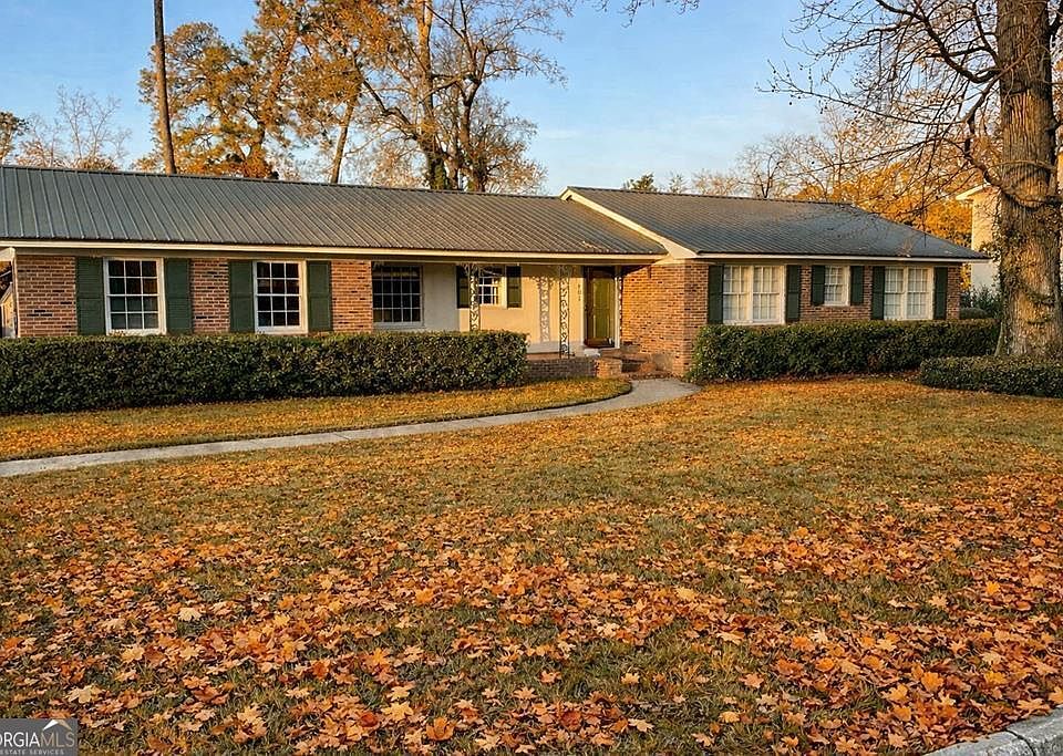 1st image of 102 Starmount Dr