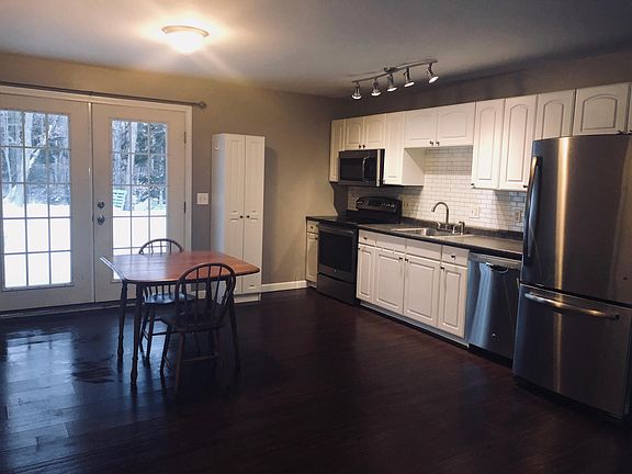 Eat In Kitchen with Deck Access