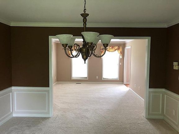 2nd image of 4846 Magnolia Ct
