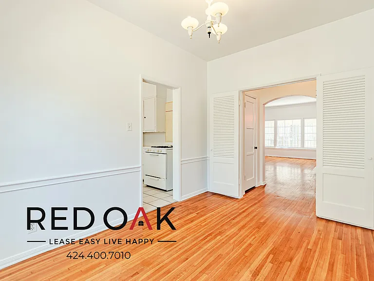 905 1/2 S Kenmore Ave #907 — Photo 2