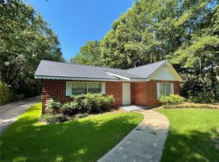 2305 E Hillwood Dr, Mobile, AL 36605