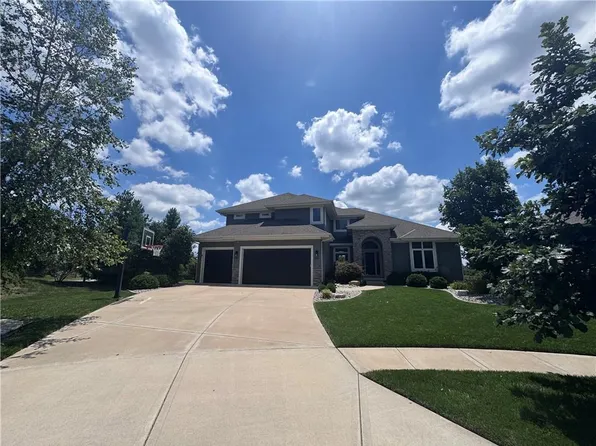 11901 W 160th Pl, Overland Park, KS 66221