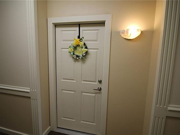 2nd image of 1333 SE University Ave Unit 202