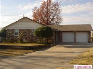 8901 E 9th St, Tulsa, OK 74112