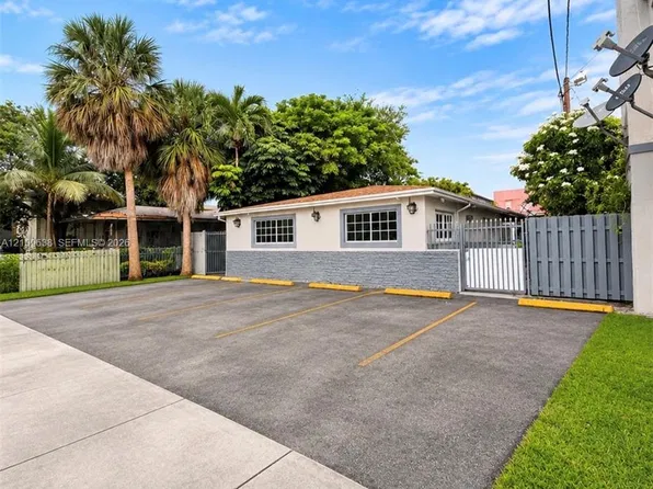 1237 NW 5th St APT 1, Miami, FL 33125