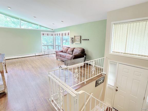 4th image of 47 Camp Hill Road