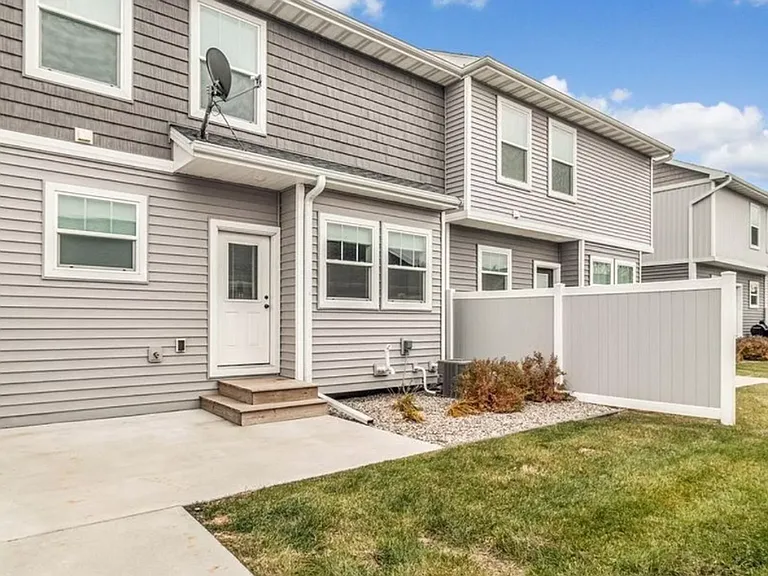134 Wilder Pl — Photo 17