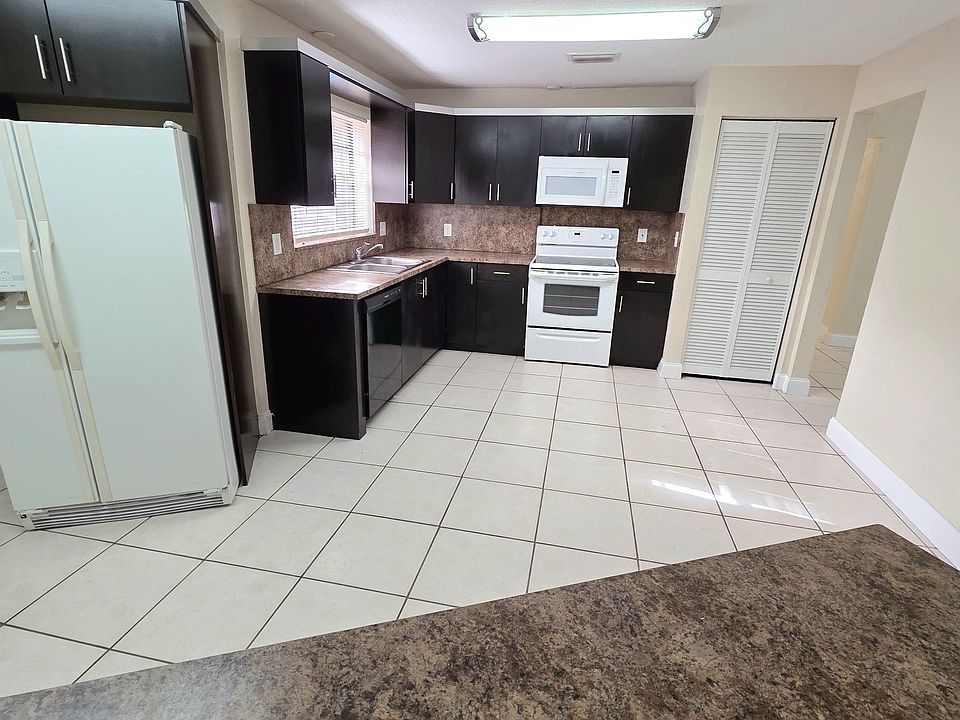 1st image of 10390 NW 36th St
