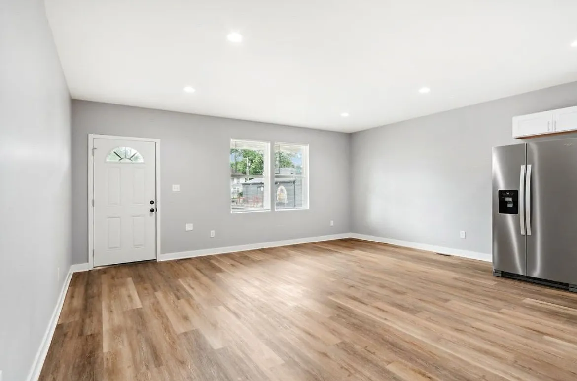 601 Terrace Ave - Unit A (downstairs) — Photo 3