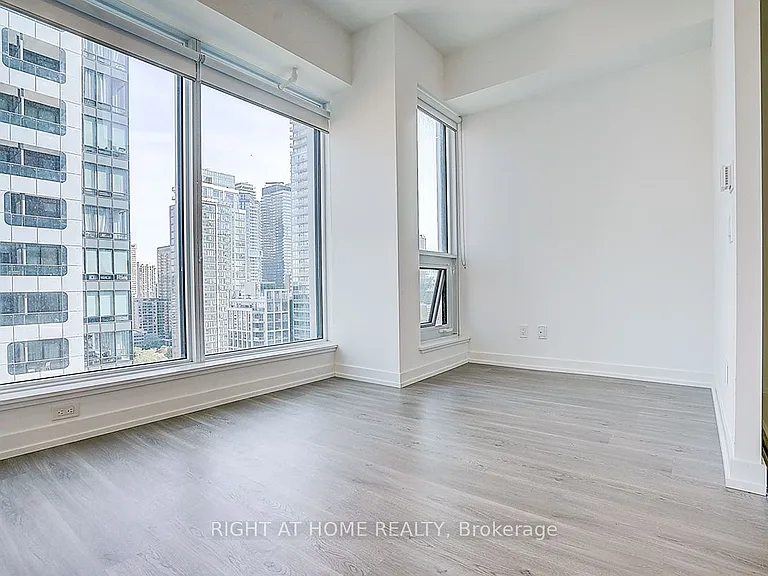 8 Wellesley St W #2606 — Photo 40
