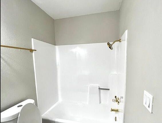 3rd image of 9033 W Elm Street #3
