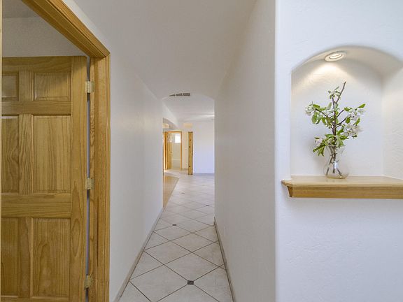 5th image of 6312 Crabtree Ct NW